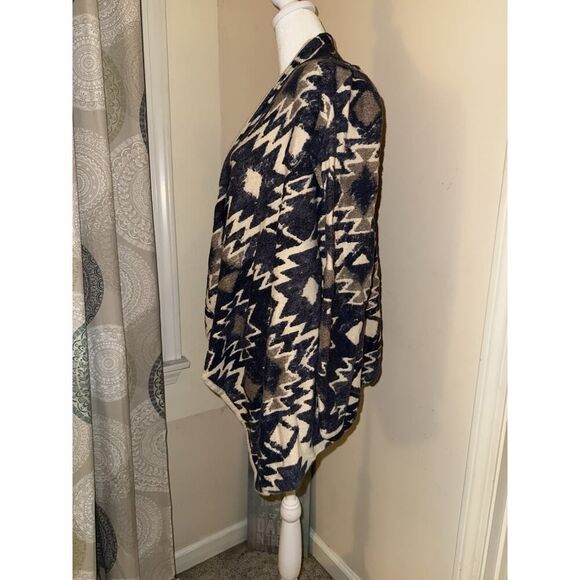 Lucy Brand Open Cardigan Aztec Western Country S Beige Blue Light Lace look - Picture 7 of 13